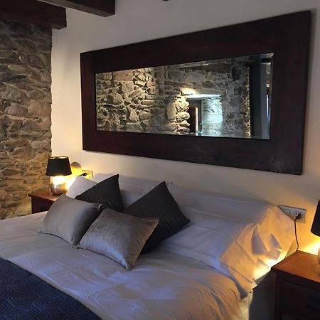 Mas Farner - Adults Only Bed and Breakfast Llivia Exteriör bild