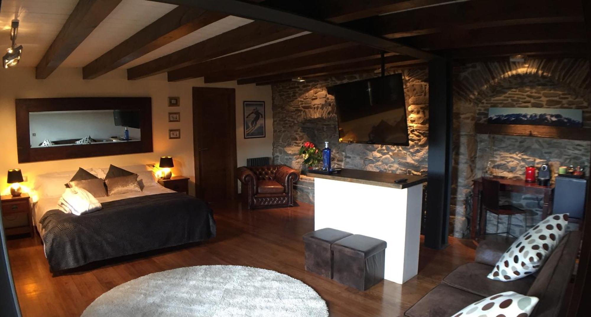 Mas Farner - Adults Only Bed and Breakfast Llivia Exteriör bild