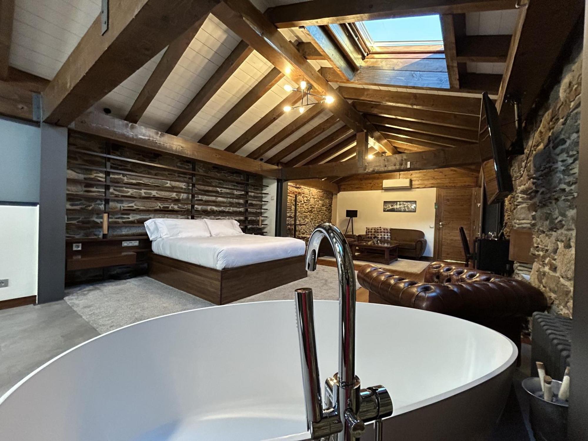 Mas Farner - Adults Only Bed and Breakfast Llivia Rum bild