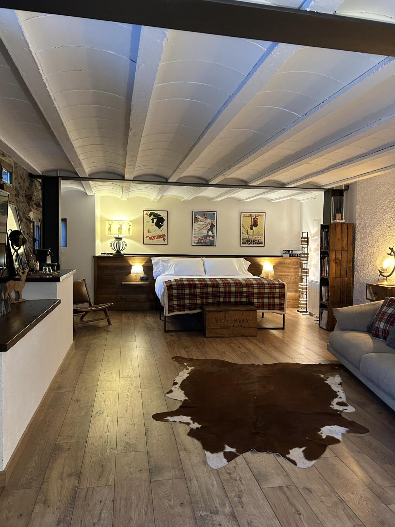 Mas Farner - Adults Only Bed and Breakfast Llivia Rum bild