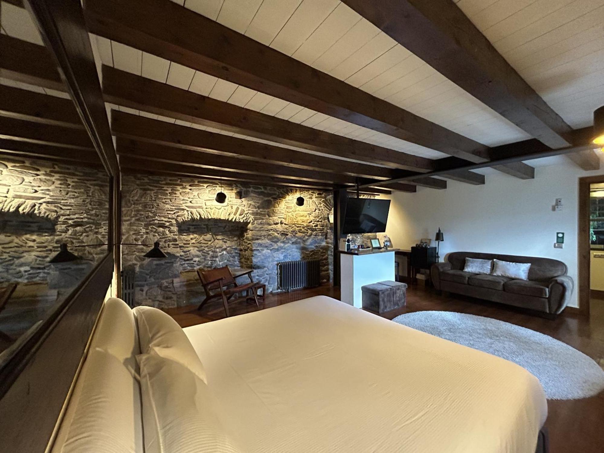 Mas Farner - Adults Only Bed and Breakfast Llivia Rum bild